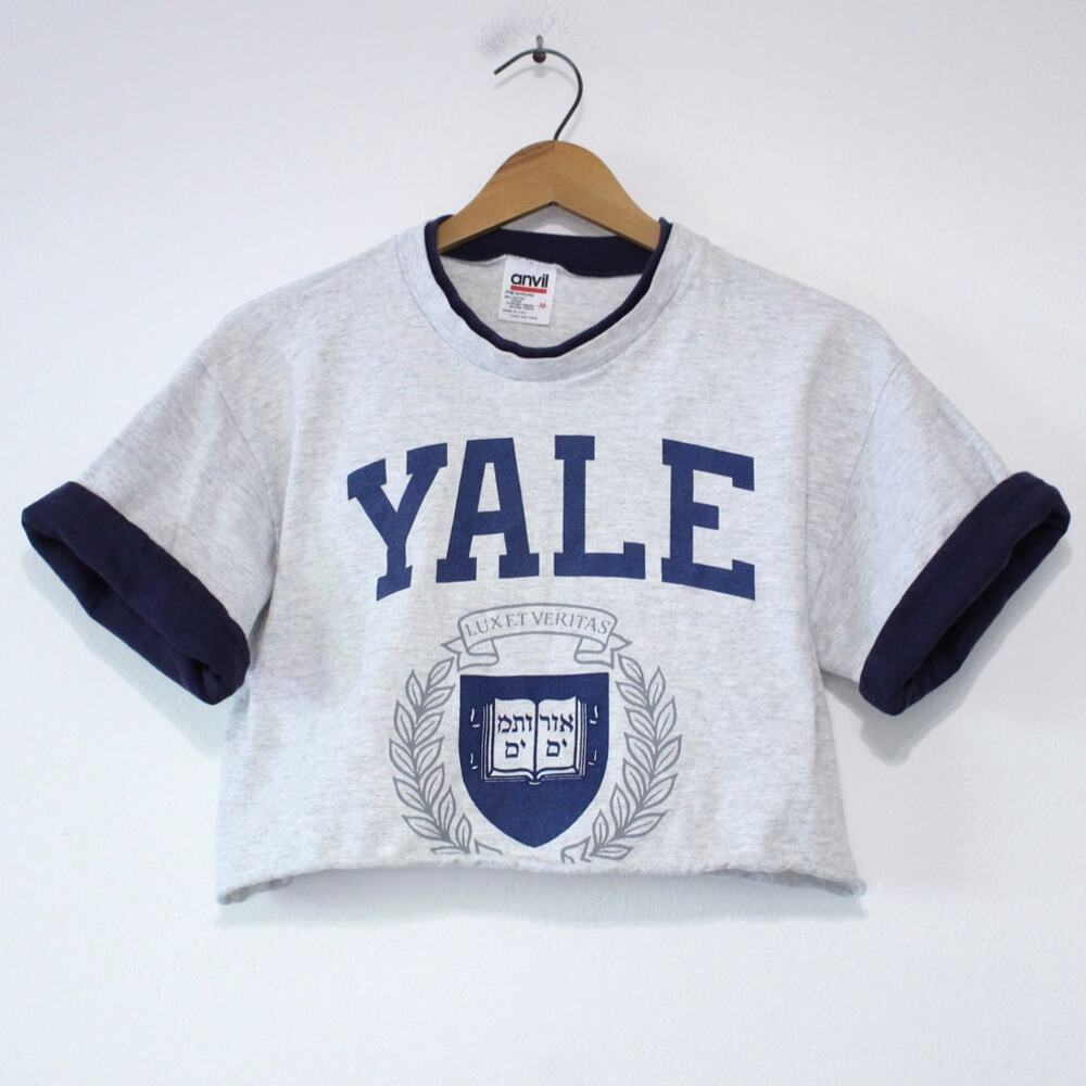 Vintage 90s Yale University Ivy League Gray Crop T-Shirt Medium